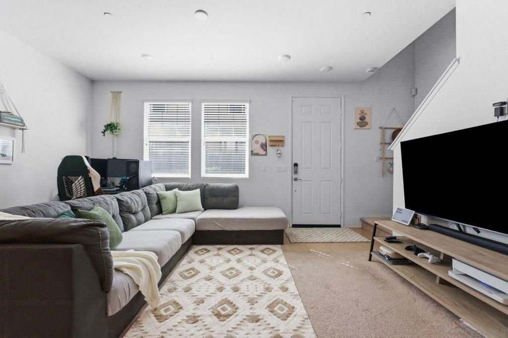 Image 22 of property listing at 1512 Champion Lane Unit 2, Chula Vista, CA 91915