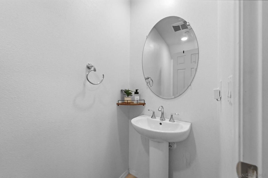 Image 36 of property listing at 1512 Champion Lane Unit 2, Chula Vista, CA 91915