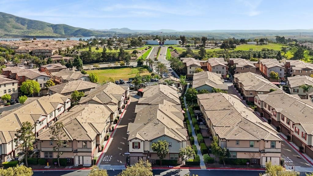 Image 42 of property listing at 1512 Champion Lane Unit 2, Chula Vista, CA 91915