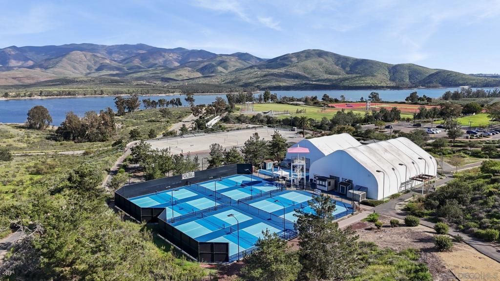 Image 48 of property listing at 1512 Champion Lane Unit 2, Chula Vista, CA 91915