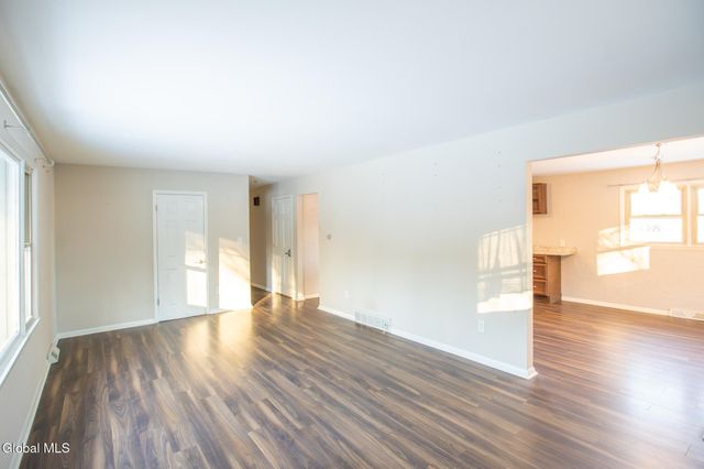 292 Washington Street, Saratoga Springs, NY 12866