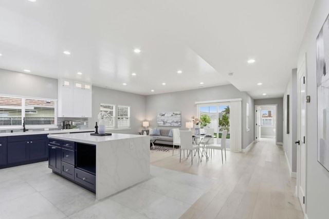 2121 Francis Avenue, Santa Clara, CA 95051
