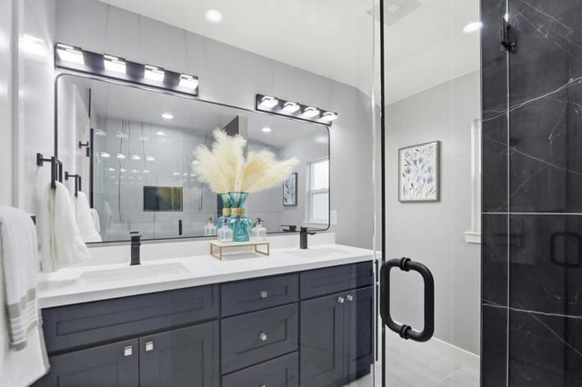 2121 Francis Avenue, Santa Clara, CA 95051