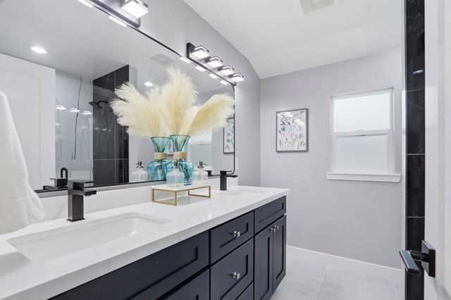 2121 Francis Avenue, Santa Clara, CA 95051