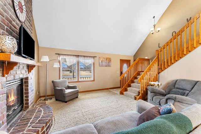 8507 51ST Street Court, Coal Valley, IL 61240