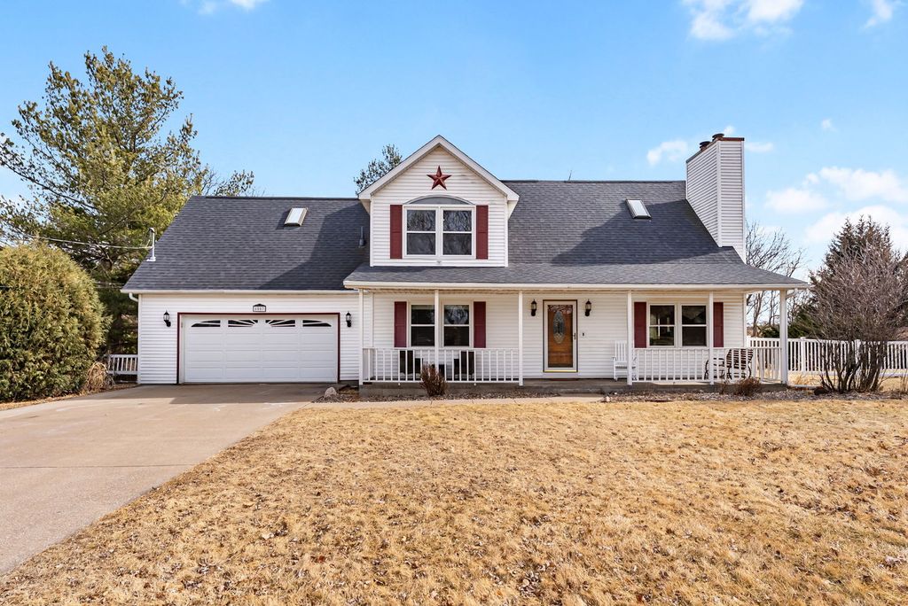 8507 51ST Street Court, Coal Valley, IL 61240