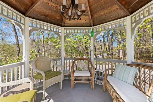 7 Leland Hill Rd, Grafton, MA 01560