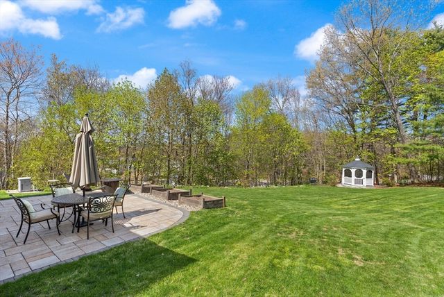 7 Leland Hill Rd, Grafton, MA 01560