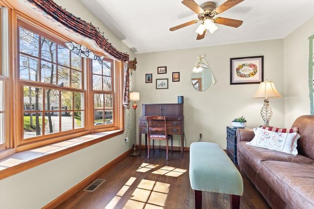 7 Leland Hill Rd, Grafton, MA 01560