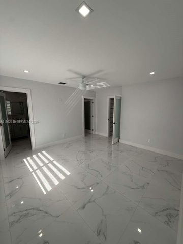 19020 SW 91st Ave, Cutler Bay, FL 33157