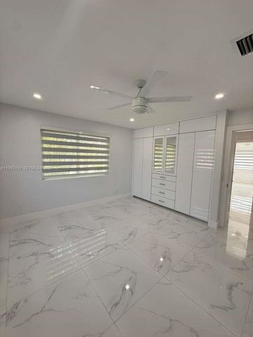 19020 SW 91st Ave, Cutler Bay, FL 33157