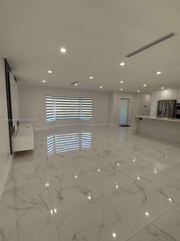 19020 SW 91st Ave, Cutler Bay, FL 33157