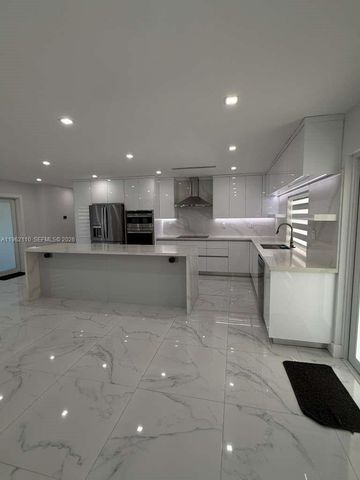 19020 SW 91st Ave, Cutler Bay, FL 33157