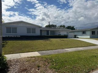 19020 SW 91st Ave, Cutler Bay, FL 33157