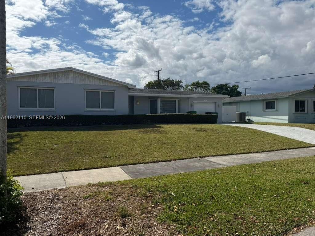 19020 SW 91st Ave, Cutler Bay, FL 33157
