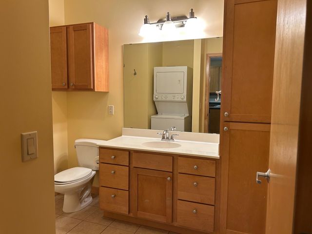 2900 University Avenue SE 411, Minneapolis, MN 55414