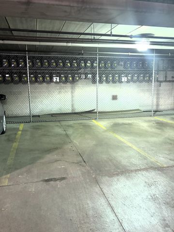 2900 University Avenue SE 411, Minneapolis, MN 55414