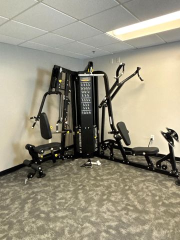 2900 University Avenue SE 411, Minneapolis, MN 55414