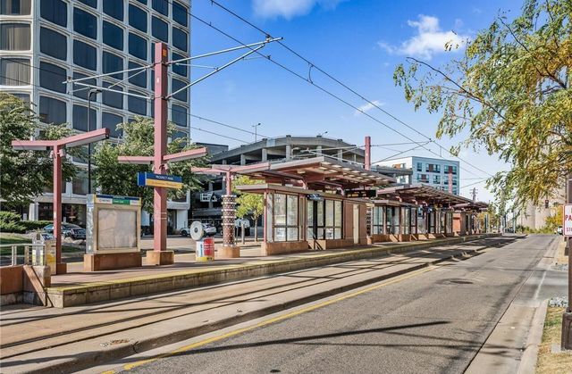 2900 University Avenue SE 411, Minneapolis, MN 55414