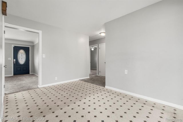 19431 STEPHENS, Eastpointe, MI 48021