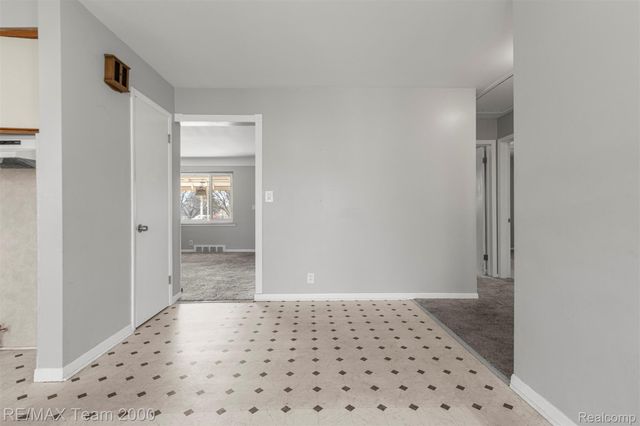 19431 STEPHENS, Eastpointe, MI 48021