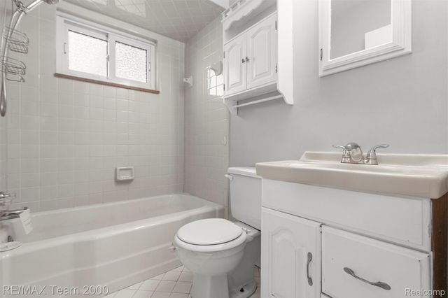 19431 STEPHENS, Eastpointe, MI 48021