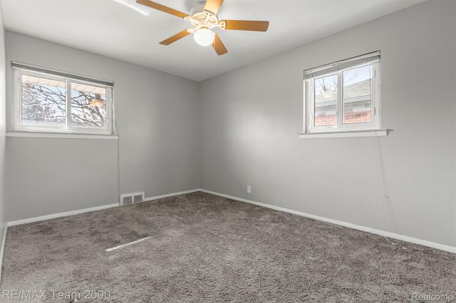 19431 STEPHENS, Eastpointe, MI 48021