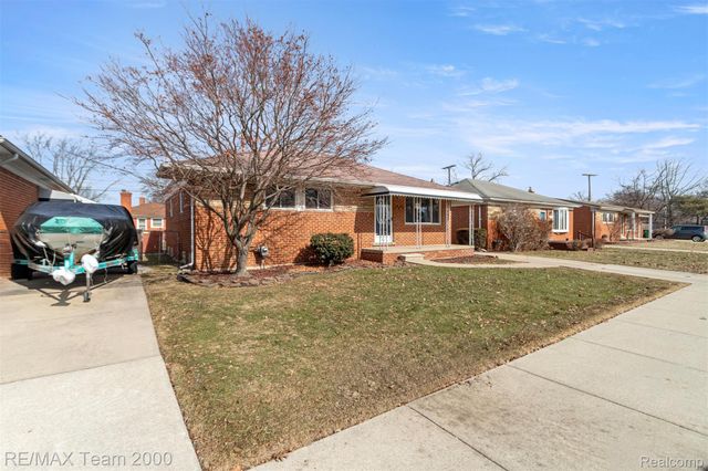 19431 STEPHENS, Eastpointe, MI 48021