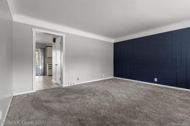 19431 STEPHENS, Eastpointe, MI 48021