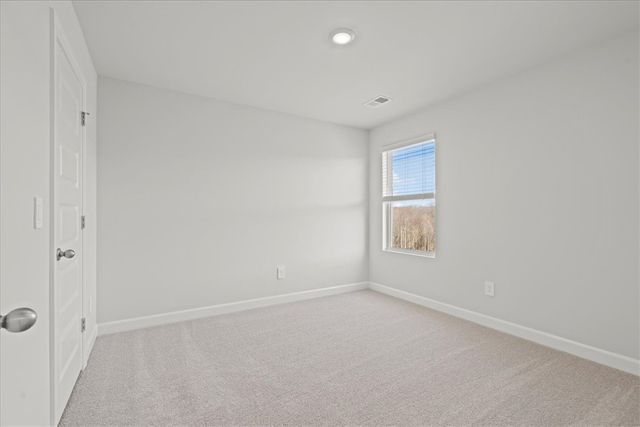 549 Cozy Bluff Road, Spartanburg, SC 29301