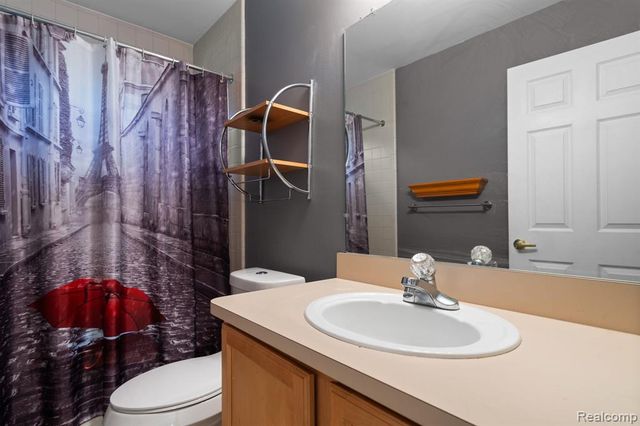 20903 Antique Court, Southfield, MI 48075