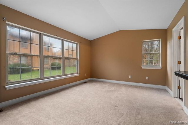 20903 Antique Court, Southfield, MI 48075