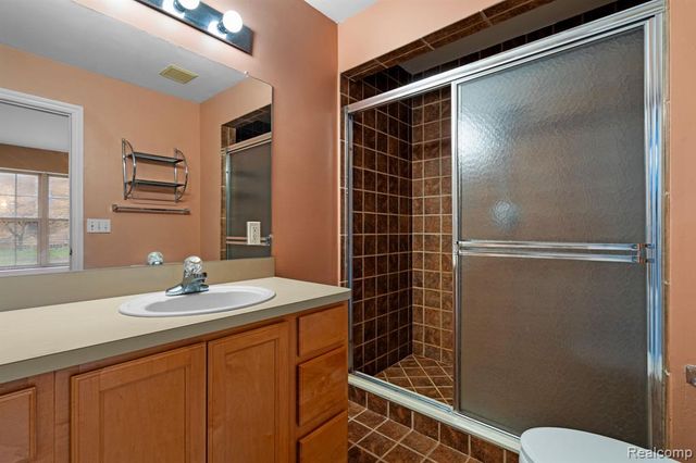 20903 Antique Court, Southfield, MI 48075