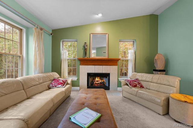 20903 Antique Court, Southfield, MI 48075