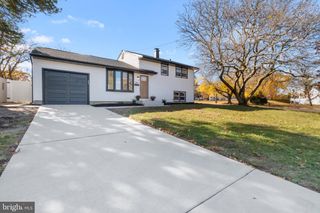 300 CARNEGIE AVE, Wenonah, NJ 08090