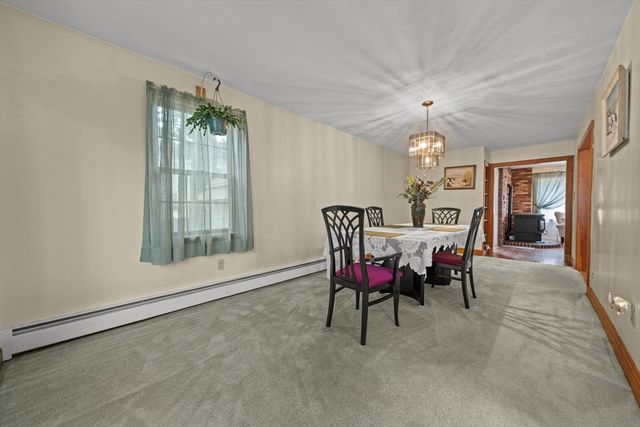52 Wyman St, Woburn, MA 01801