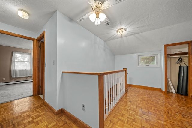 52 Wyman St, Woburn, MA 01801