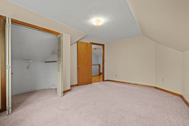 52 Wyman St, Woburn, MA 01801