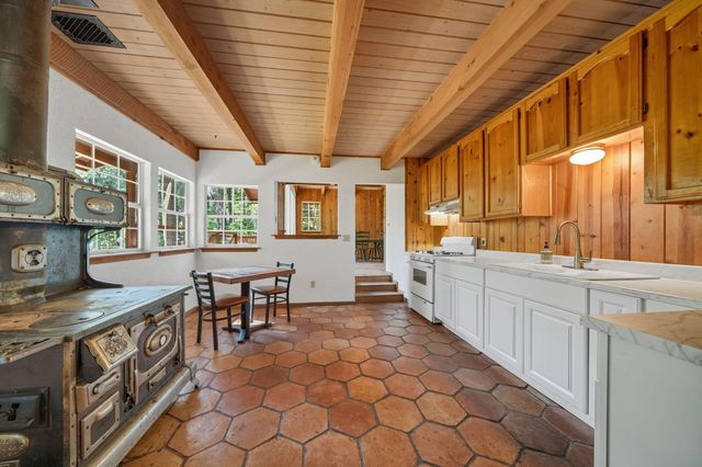 20922 Red Bridge Road, Round Mountain, CA 96084