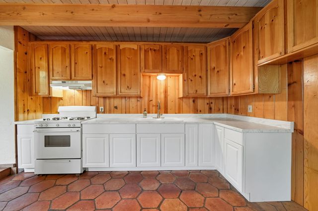 20922 Red Bridge Road, Round Mountain, CA 96084