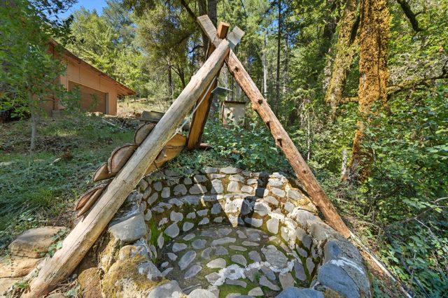 20922 Red Bridge Road, Round Mountain, CA 96084