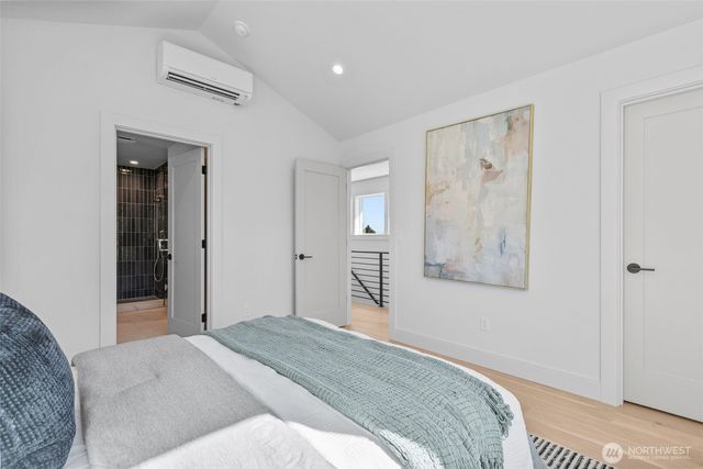 7344 22nd Avenue NW, Seattle, WA 98117