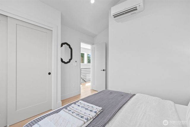 7344 22nd Avenue NW, Seattle, WA 98117