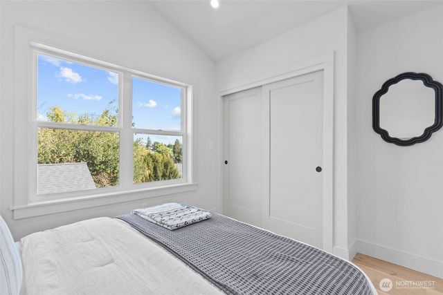 7344 22nd Avenue NW, Seattle, WA 98117