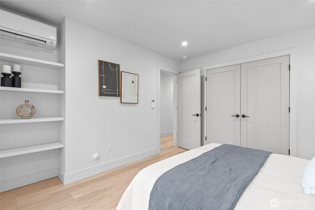 7344 22nd Avenue NW, Seattle, WA 98117