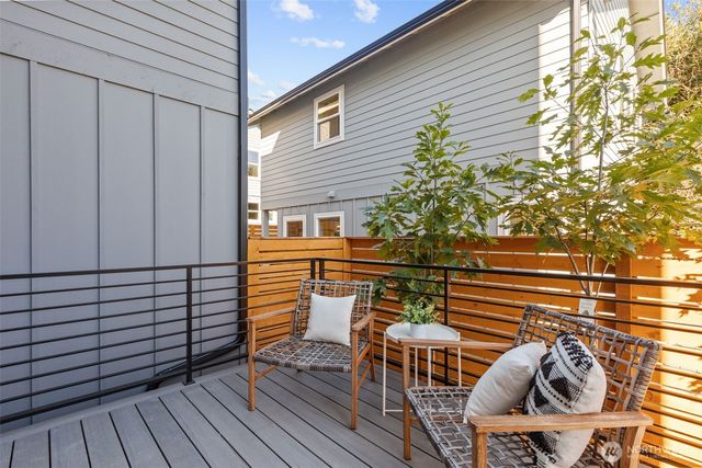 7344 22nd Avenue NW, Seattle, WA 98117