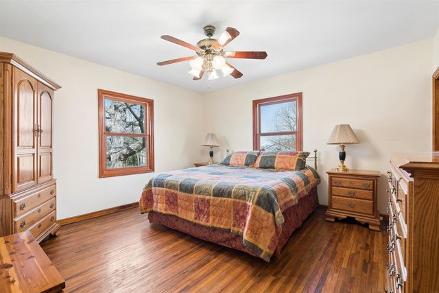 115 N Division Street, Cedar Falls, IA 50613