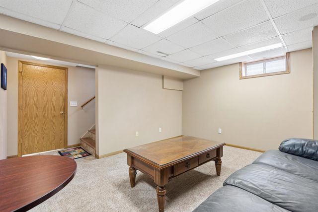 115 N Division Street, Cedar Falls, IA 50613