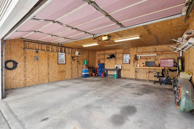 115 N Division Street, Cedar Falls, IA 50613