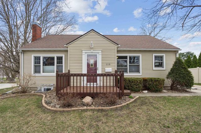 115 N Division Street, Cedar Falls, IA 50613